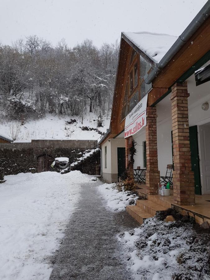 Boróka Vendégház Matrakeresztes Esterno foto